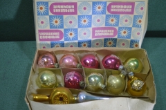 Набор елочных игрушек "Шар малый 10 шт. и верхушка". Коробка. СССР.