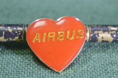 Знак, значок "Airbus. Эйрбас". Я люблю Airbus, сердечко. Авиалинии, самолет. Гражданская авиация.