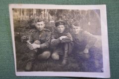 Фотография "Трое военных", 1940-е годы.