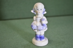 Статуэтка фигурка фарфоровая "Девочка с корзиной". Роспись. Delft. Дельфт. Голландия. #1